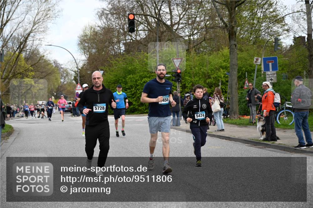 12.04.2026 - 45. Internationalen Wilhelmsburger Insellauf J. Mangold http://msf.ph/oto/9511806 12.04.2026 13:04:08 Ziel 4226, 5250, 4247, 2715, 4260, 3034, 5469, 2128, 5667, 2089, 3870, 5193, 2307, 5257, 4647, 5565, 4600, 5474, 4653, 5420, 5599, 5620, 4951, 4115, 4351, 4351, 4125, 5248, 5064, 4048, 5423, 5066, 5458, 5728, 5066, 5458, 5728, 5724, 2798, 5088 meine-sportfotos.de
