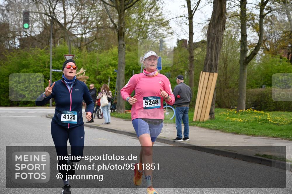 12.04.2026 - 45. Internationalen Wilhelmsburger Insellauf J. Mangold http://msf.ph/oto/9511851 12.04.2026 13:04:17 Ziel 3870, 5193, 2307, 5257, 4647, 5565, 4600, 5474, 4653, 5420, 5599, 5620, 4951, 4115, 4351, 4125, 5248, 5064, 4048, 5423, 5066, 5458, 5728, 5724, 2798, 5088, 5864, 3964, 2891, 4314, 5096, 5808, 5477, 3068, 5144 meine-sportfotos.de