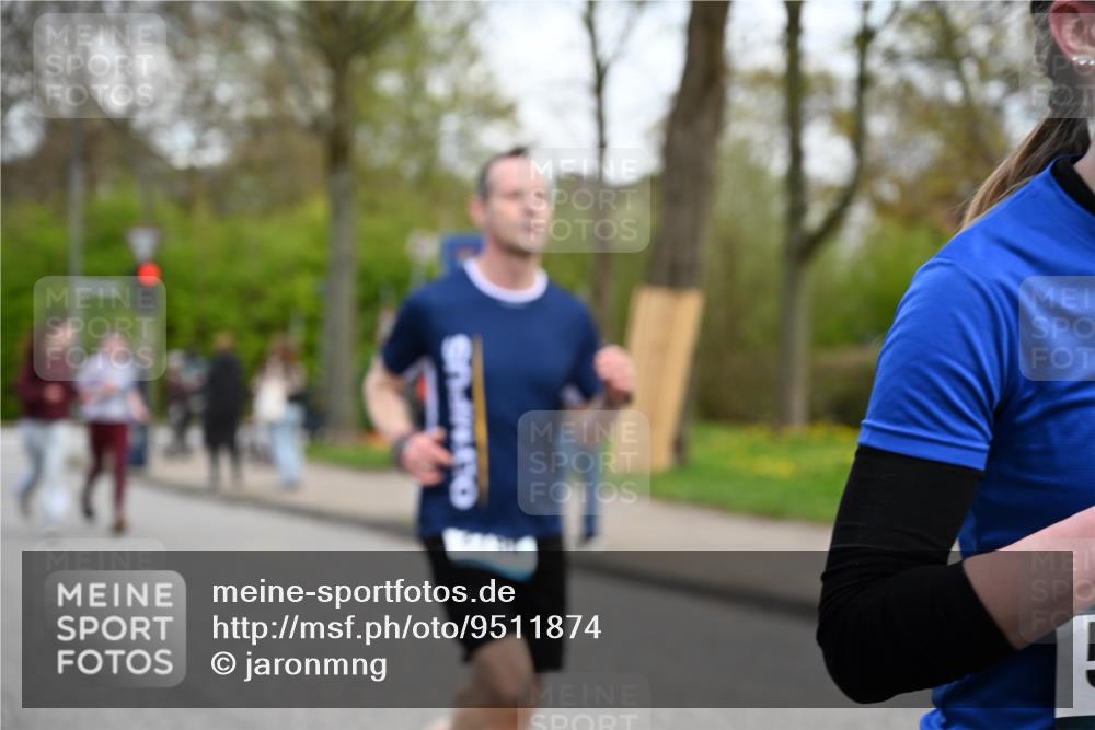 12.04.2026 - 45. Internationalen Wilhelmsburger Insellauf J. Mangold http://msf.ph/oto/9511874 12.04.2026 13:04:27 Ziel 4600, 5474, 4653, 5420, 5599, 5620, 4951, 4115, 4351, 4125, 5248, 5064, 4048, 5423, 5066, 5458, 5728, 5724, 2798, 5088, 5864, 3964, 2891, 4314, 5096, 5808, 5477, 3068, 5144, 5144, 5002, 5427, 4610, 5128, 5098, 5235, 5234, 5504, 2139, 3001, 2443 meine-sportfotos.de