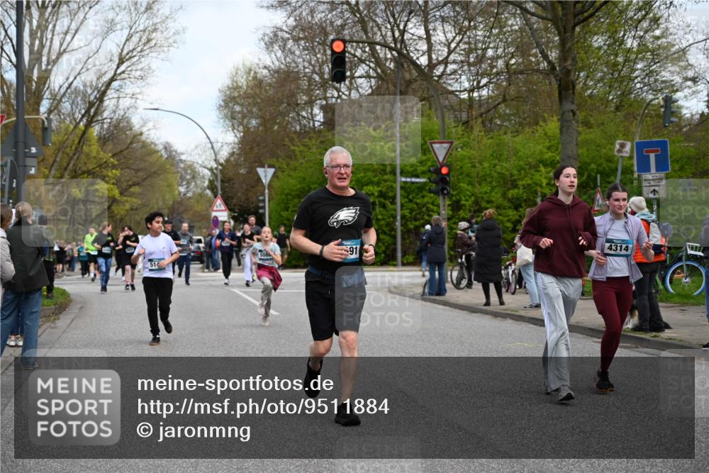 12.04.2026 - 45. Internationalen Wilhelmsburger Insellauf J. Mangold http://msf.ph/oto/9511884 12.04.2026 13:04:30 Ziel 4951, 4115, 4351, 4125, 5248, 5064, 4048, 5423, 5066, 5458, 5728, 5724, 2798, 5088, 5864, 3964, 2891, 4314, 5096, 5808, 5477, 3068, 5144, 5002, 5002, 5427, 4610, 5128, 5098, 5235, 5234, 5504, 2139, 3001, 2443, 5862, 5110, 4892 meine-sportfotos.de