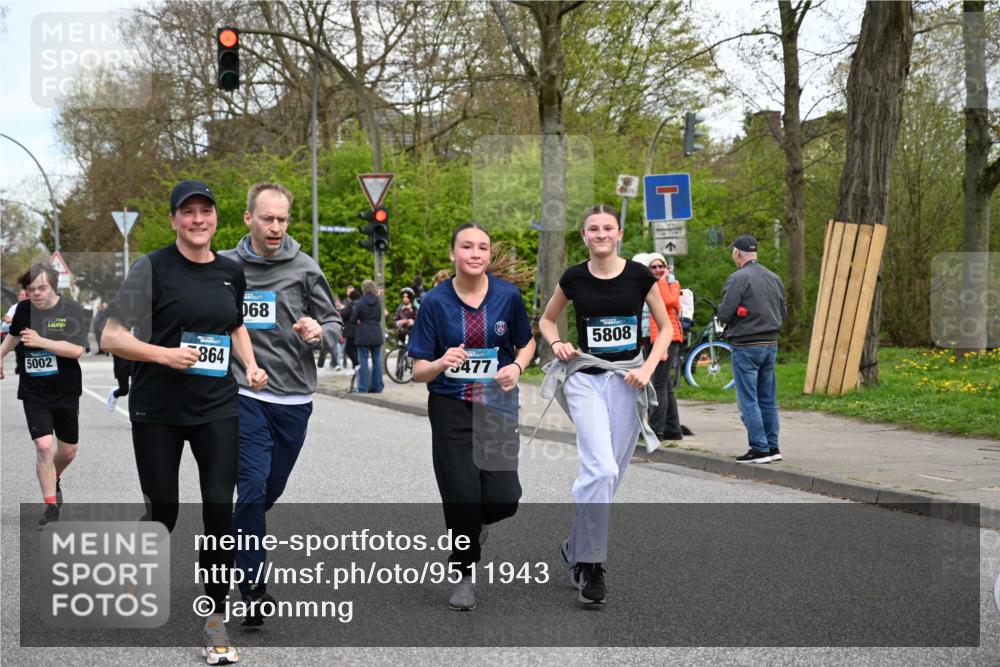 12.04.2026 - 45. Internationalen Wilhelmsburger Insellauf J. Mangold http://msf.ph/oto/9511943 12.04.2026 13:04:39 Ziel 5248, 5064, 4048, 5423, 5066, 5458, 5728, 5724, 2798, 5088, 5864, 3964, 2891, 4314, 5096, 5808, 5477, 3068, 5144, 5144, 5002, 5427, 4610, 5128, 5098, 5235, 5234, 5504, 2139, 3001, 2443, 3001, 2443, 5862, 5110, 4892, 5752, 3817, 5580 meine-sportfotos.de
