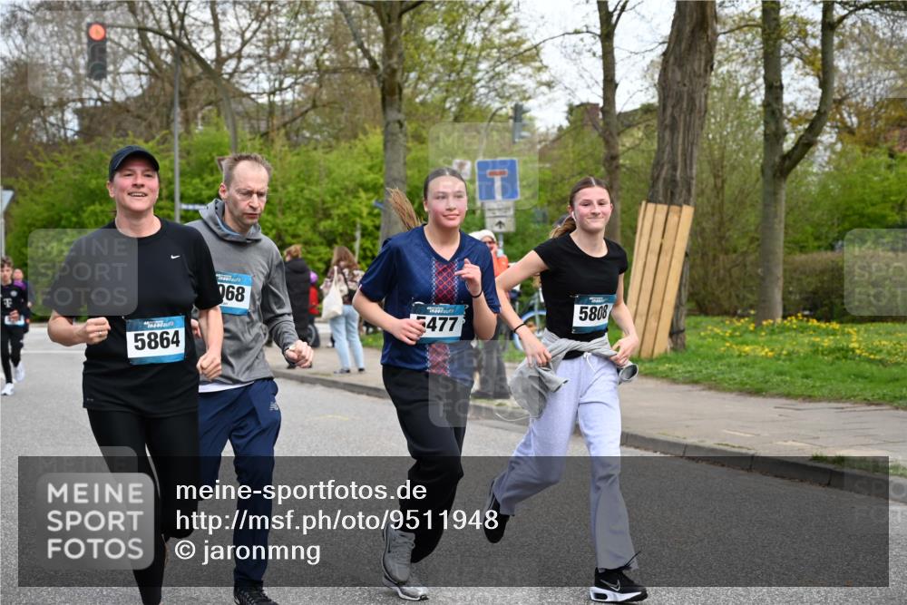 12.04.2026 - 45. Internationalen Wilhelmsburger Insellauf J. Mangold http://msf.ph/oto/9511948 12.04.2026 13:04:39 Ziel 5248, 5064, 4048, 5423, 5066, 5458, 5728, 5724, 2798, 5088, 5864, 3964, 2891, 4314, 5096, 5808, 5477, 3068, 5144, 5144, 5002, 5427, 4610, 5128, 5098, 5235, 5234, 5504, 2139, 3001, 2443, 3001, 2443, 5862, 5110, 4892, 5752, 3817, 5580 meine-sportfotos.de