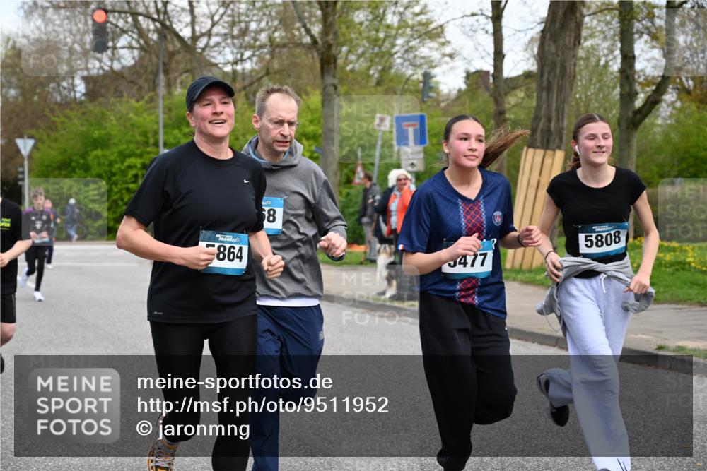 12.04.2026 - 45. Internationalen Wilhelmsburger Insellauf J. Mangold http://msf.ph/oto/9511952 12.04.2026 13:04:39 Ziel 5248, 5064, 4048, 5423, 5066, 5458, 5728, 5724, 2798, 5088, 5864, 3964, 2891, 4314, 5096, 5808, 5477, 3068, 5144, 5144, 5002, 5427, 4610, 5128, 5098, 5235, 5234, 5504, 2139, 3001, 2443, 3001, 2443, 5862, 5110, 4892, 5752, 3817, 5580 meine-sportfotos.de