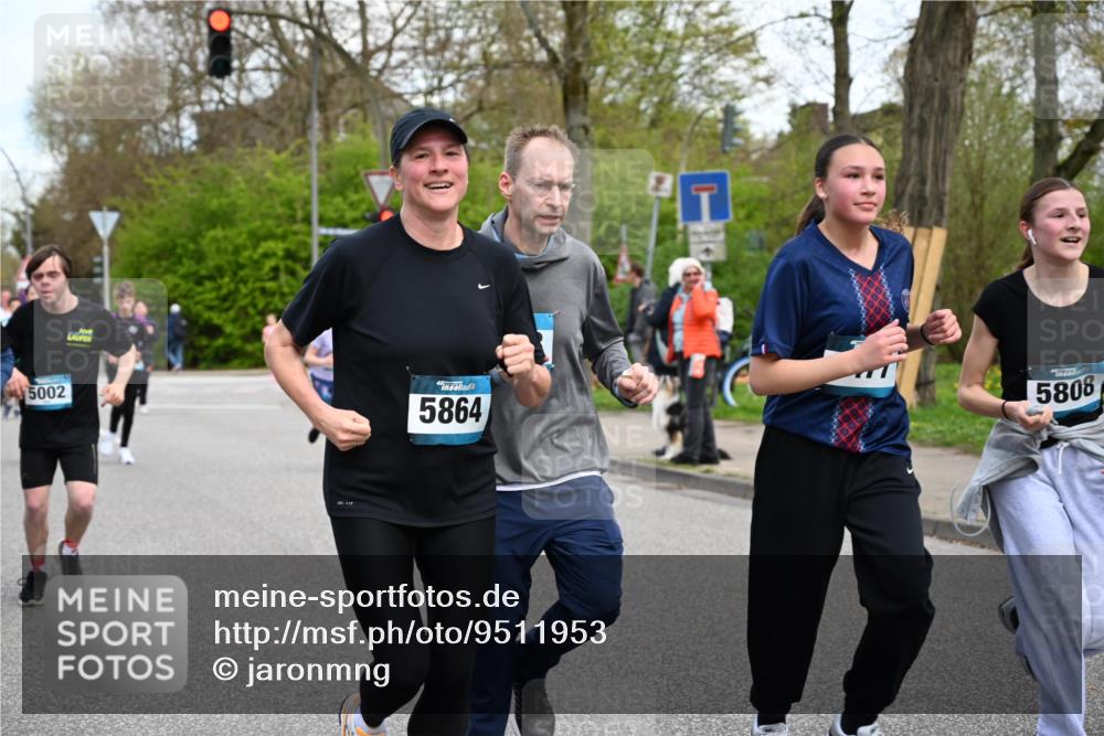 12.04.2026 - 45. Internationalen Wilhelmsburger Insellauf J. Mangold http://msf.ph/oto/9511953 12.04.2026 13:04:39 Ziel 5248, 5064, 4048, 5423, 5066, 5458, 5728, 5724, 2798, 5088, 5864, 3964, 2891, 4314, 5096, 5808, 5477, 3068, 5144, 5144, 5002, 5427, 4610, 5128, 5098, 5235, 5234, 5504, 2139, 3001, 2443, 3001, 2443, 5862, 5110, 4892, 5752, 3817, 5580 meine-sportfotos.de