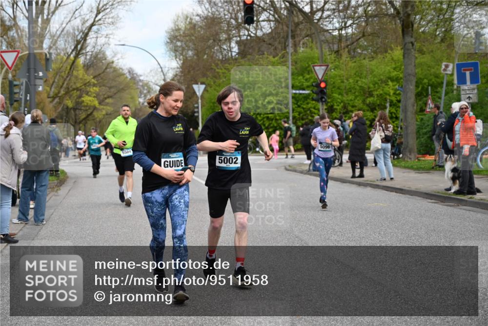 12.04.2026 - 45. Internationalen Wilhelmsburger Insellauf J. Mangold http://msf.ph/oto/9511958 12.04.2026 13:04:40 Ziel 5064, 4048, 5423, 5066, 5458, 5728, 5724, 2798, 5088, 5864, 3964, 2891, 4314, 5096, 5808, 5477, 3068, 5144, 5002, 5427, 4610, 5128, 5098, 5235, 5234, 5504, 2139, 3001, 2443, 5862, 5110, 4892, 5752, 3817, 5580, 2433 meine-sportfotos.de