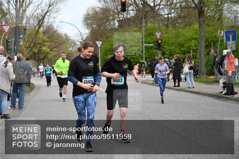 12.04.2026 - 45. Internationalen Wilhelmsburger Insellauf J. Mangold http://msf.ph/oto/9511959 12.04.2026 13:04:40 Ziel 5064, 4048, 5423, 5066, 5458, 5728, 5724, 2798, 5088, 5864, 3964, 2891, 4314, 5096, 5808, 5477, 3068, 5144, 5002, 5427, 4610, 5128, 5098, 5235, 5234, 5504, 2139, 3001, 2443, 5862, 5110, 4892, 5752, 3817, 5580, 2433 meine-sportfotos.de