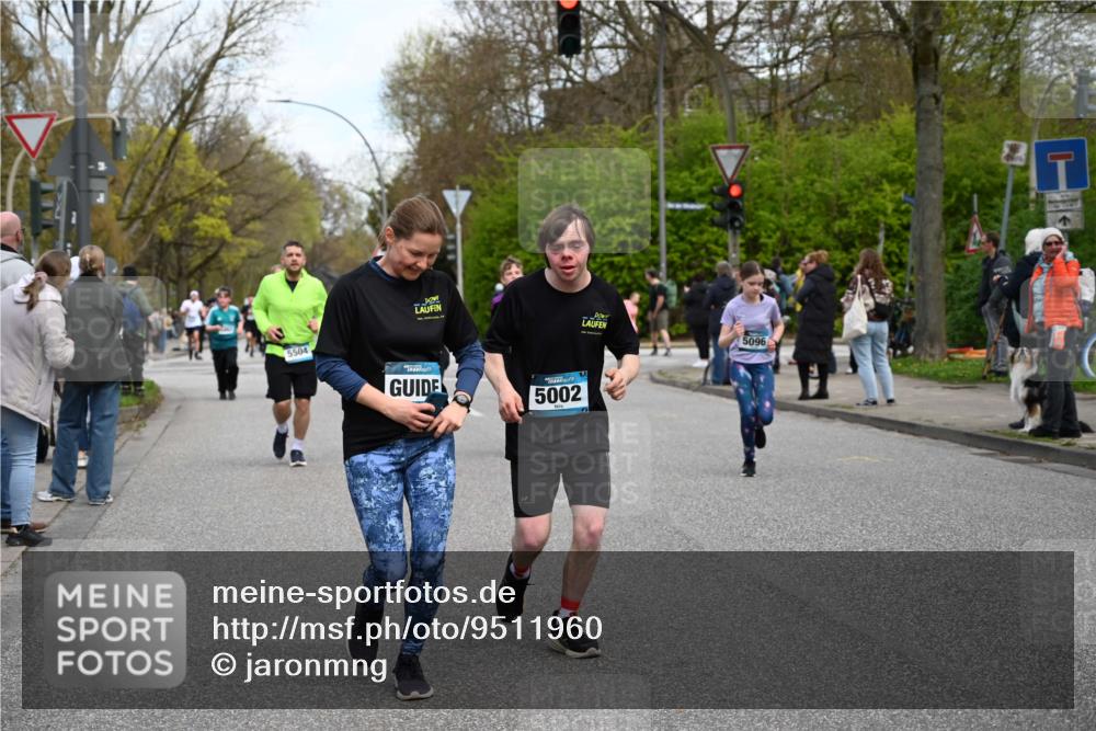 12.04.2026 - 45. Internationalen Wilhelmsburger Insellauf J. Mangold http://msf.ph/oto/9511960 12.04.2026 13:04:40 Ziel 5064, 4048, 5423, 5066, 5458, 5728, 5724, 2798, 5088, 5864, 3964, 2891, 4314, 5096, 5808, 5477, 3068, 5144, 5002, 5427, 4610, 5128, 5098, 5235, 5234, 5504, 2139, 3001, 2443, 5862, 5110, 4892, 5752, 3817, 5580, 2433 meine-sportfotos.de