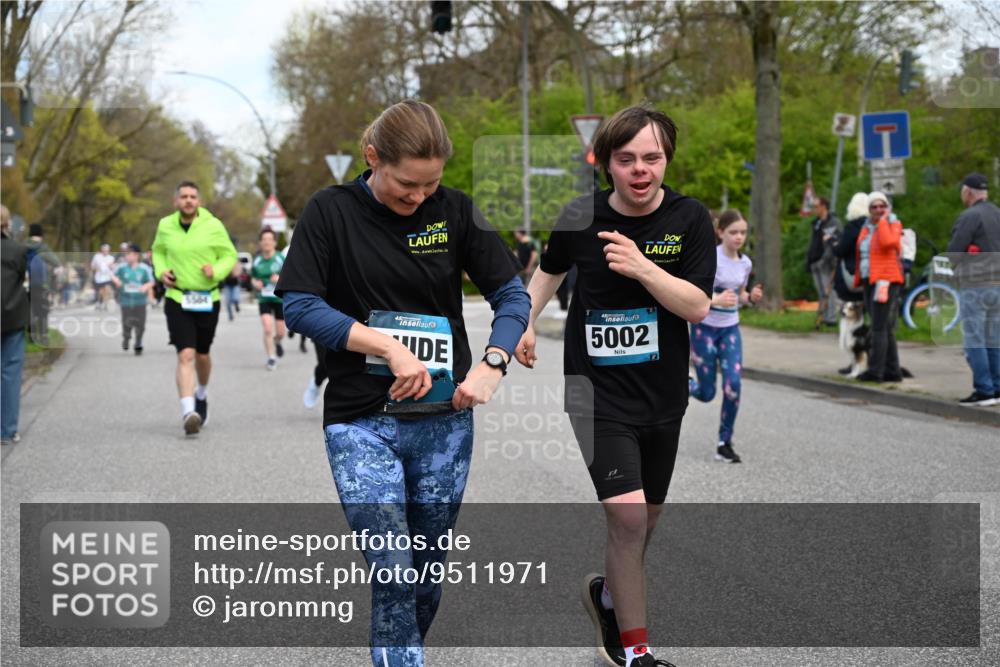 12.04.2026 - 45. Internationalen Wilhelmsburger Insellauf J. Mangold http://msf.ph/oto/9511971 12.04.2026 13:04:41 Ziel 5064, 4048, 5423, 5066, 5458, 5728, 5724, 2798, 5088, 5864, 3964, 2891, 4314, 5096, 5808, 5477, 3068, 5144, 5002, 5427, 4610, 5128, 5098, 5235, 5234, 5504, 2139, 3001, 2443, 5862, 5110, 4892, 5862, 5110, 4892, 5752, 3817, 5580, 2433, 5102 meine-sportfotos.de