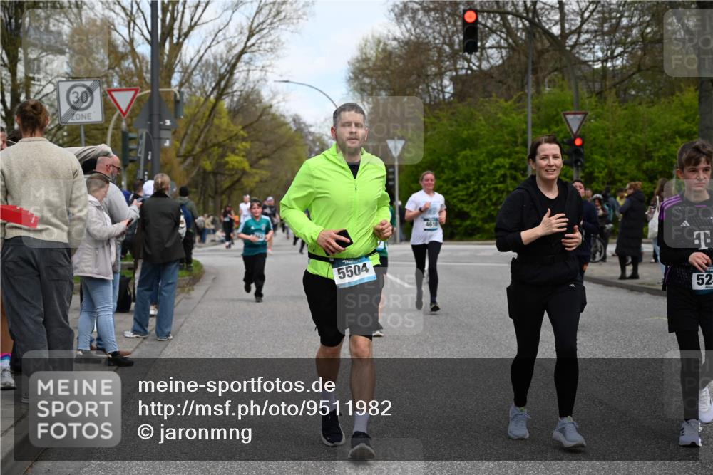 12.04.2026 - 45. Internationalen Wilhelmsburger Insellauf J. Mangold http://msf.ph/oto/9511982 12.04.2026 13:04:44 Ziel 4048, 5423, 5066, 5458, 5728, 5724, 2798, 5088, 5864, 3964, 2891, 4314, 5096, 5808, 5477, 3068, 5144, 5002, 5427, 4610, 5128, 5098, 5235, 5234, 5504, 2139, 3001, 2443, 5862, 5110, 4892, 5752, 5752, 3817, 5580, 2433, 5102, 5295, 3025, 3030 meine-sportfotos.de