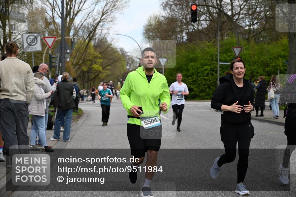 12.04.2026 - 45. Internationalen Wilhelmsburger Insellauf J. Mangold http://msf.ph/oto/9511984 12.04.2026 13:04:44 Ziel 4048, 5423, 5066, 5458, 5728, 5724, 2798, 5088, 5864, 3964, 2891, 4314, 5096, 5808, 5477, 3068, 5144, 5002, 5427, 4610, 5128, 5098, 5235, 5234, 5504, 2139, 3001, 2443, 5862, 5110, 4892, 5752, 5752, 3817, 5580, 2433, 5102, 5295, 3025, 3030 meine-sportfotos.de