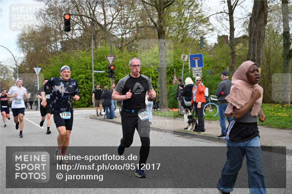 12.04.2026 - 45. Internationalen Wilhelmsburger Insellauf J. Mangold http://msf.ph/oto/9512017 12.04.2026 13:04:53 Ziel 5088, 5864, 3964, 2891, 4314, 5096, 5808, 5477, 3068, 5144, 5002, 5427, 4610, 5128, 5098, 5235, 5234, 5504, 2139, 3001, 2443, 5862, 5110, 4892, 5862, 5110, 4892, 5752, 3817, 5580, 2433, 5102, 5102, 5295, 3025, 3030, 5476, 4105, 3934, 5597, 5249, 5263, 5414 meine-sportfotos.de