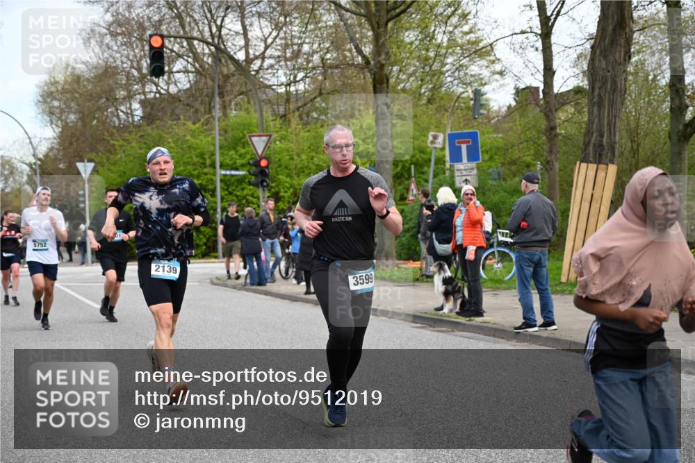 12.04.2026 - 45. Internationalen Wilhelmsburger Insellauf J. Mangold http://msf.ph/oto/9512019 12.04.2026 13:04:53 Ziel 5088, 5864, 3964, 2891, 4314, 5096, 5808, 5477, 3068, 5144, 5002, 5427, 4610, 5128, 5098, 5235, 5234, 5504, 2139, 3001, 2443, 5862, 5110, 4892, 5862, 5110, 4892, 5752, 3817, 5580, 2433, 5102, 5102, 5295, 3025, 3030, 5476, 4105, 3934, 5597, 5249, 5263, 5414 meine-sportfotos.de