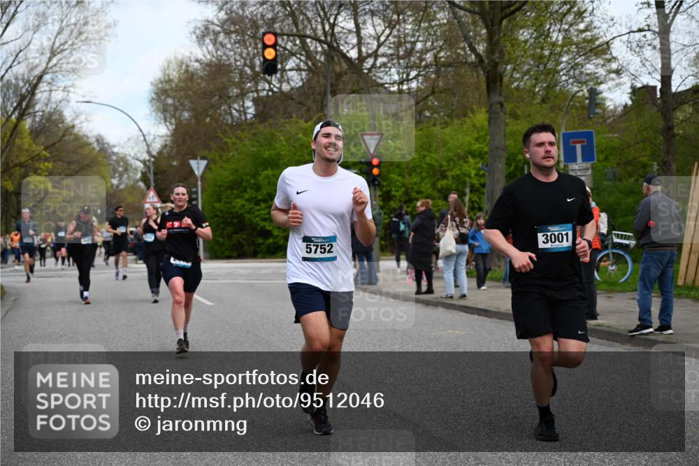 12.04.2026 - 45. Internationalen Wilhelmsburger Insellauf J. Mangold http://msf.ph/oto/9512046 12.04.2026 13:04:56 Ziel 5864, 3964, 2891, 4314, 5096, 5808, 5477, 3068, 5144, 5002, 5427, 4610, 5128, 5098, 5235, 5234, 5504, 2139, 3001, 2443, 5862, 5110, 4892, 5752, 5752, 3817, 5580, 2433, 5102, 5295, 3025, 3030, 3025, 3030, 5476, 4105, 3934, 5597, 5249, 5263, 5414, 4126 meine-sportfotos.de