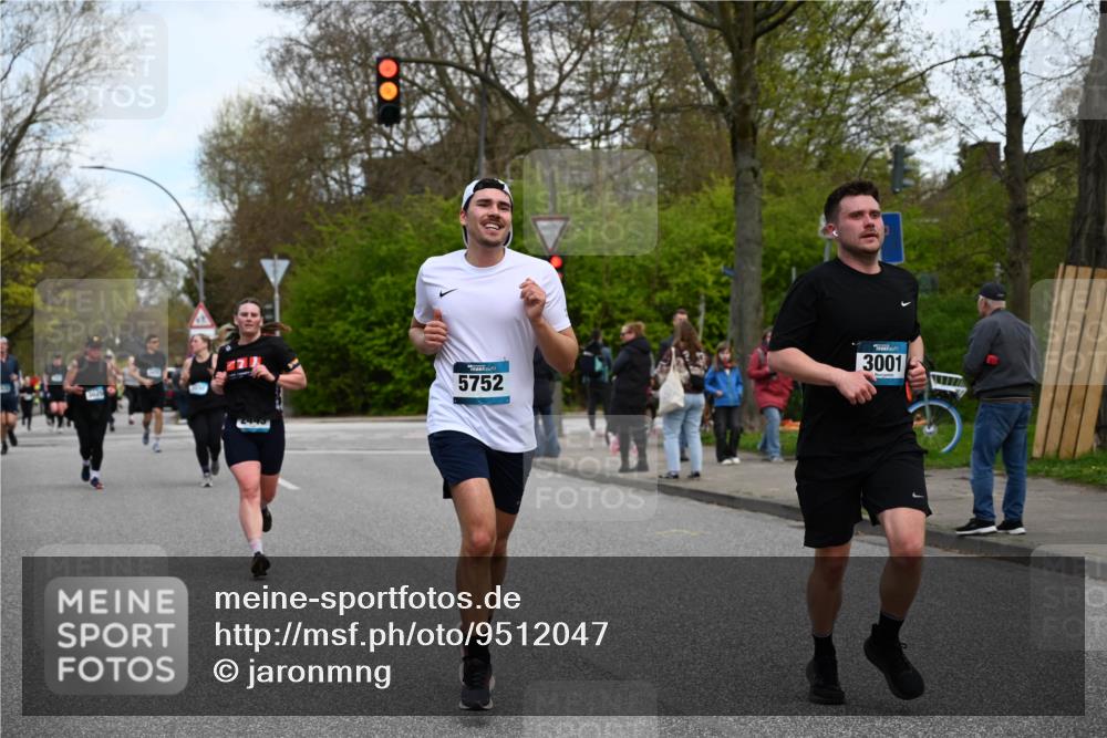 12.04.2026 - 45. Internationalen Wilhelmsburger Insellauf J. Mangold http://msf.ph/oto/9512047 12.04.2026 13:04:56 Ziel 5864, 3964, 2891, 4314, 5096, 5808, 5477, 3068, 5144, 5002, 5427, 4610, 5128, 5098, 5235, 5234, 5504, 2139, 3001, 2443, 5862, 5110, 4892, 5752, 5752, 3817, 5580, 2433, 5102, 5295, 3025, 3030, 3025, 3030, 5476, 4105, 3934, 5597, 5249, 5263, 5414, 4126 meine-sportfotos.de