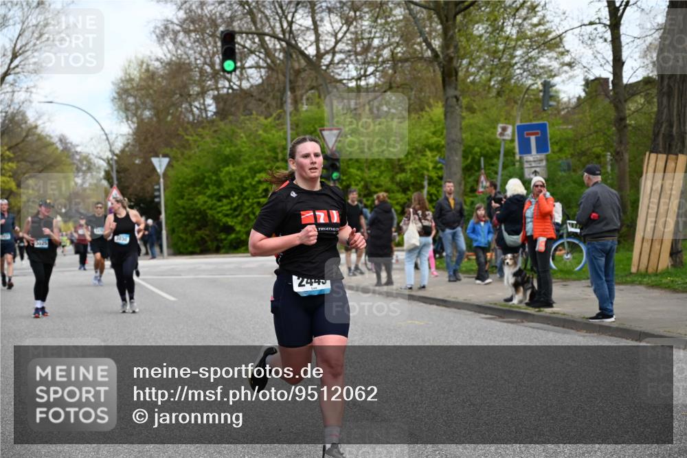 12.04.2026 - 45. Internationalen Wilhelmsburger Insellauf J. Mangold http://msf.ph/oto/9512062 12.04.2026 13:04:58 Ziel 5864, 3964, 2891, 4314, 5096, 5808, 5477, 3068, 5144, 5002, 5427, 4610, 5128, 5098, 5235, 5234, 5504, 2139, 3001, 2443, 5862, 5110, 4892, 5752, 3817, 5580, 2433, 5102, 5295, 3025, 3030, 5476, 4105, 5476, 4105, 3934, 5597, 5249, 5263, 5414, 4126, 3782, 3164, 4452 meine-sportfotos.de