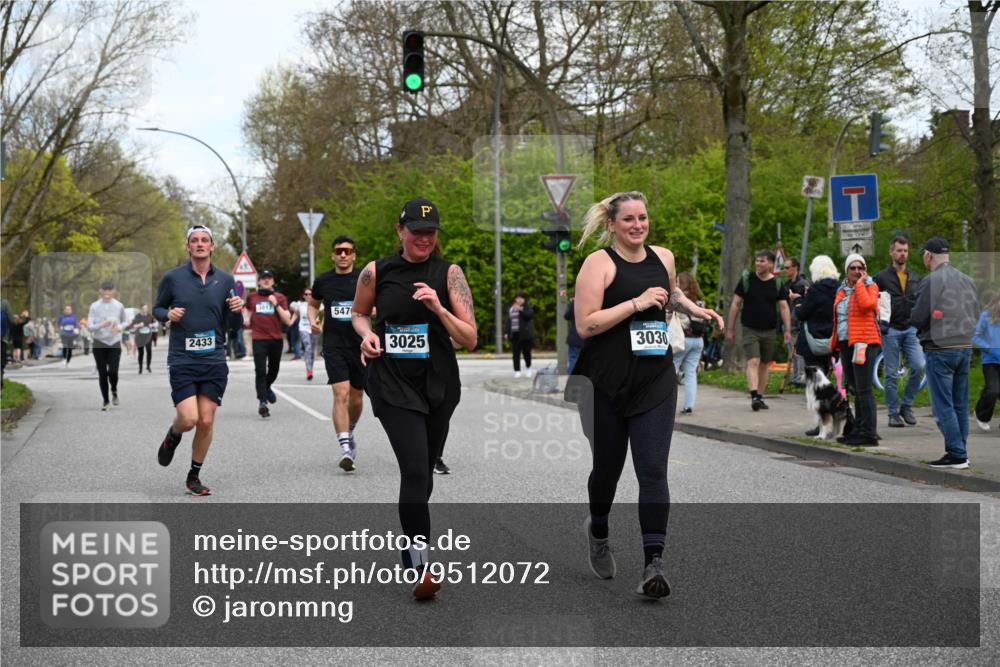 12.04.2026 - 45. Internationalen Wilhelmsburger Insellauf J. Mangold http://msf.ph/oto/9512072 12.04.2026 13:05:02 Ziel 3068, 5144, 5002, 5427, 4610, 5128, 5098, 5235, 5234, 5504, 2139, 3001, 2443, 5862, 5110, 4892, 5752, 3817, 5580, 2433, 5102, 5295, 3025, 3030, 5476, 4105, 3934, 5597, 5249, 5263, 5414, 4126, 3782, 3164, 4452, 4775, 5486, 4619 meine-sportfotos.de