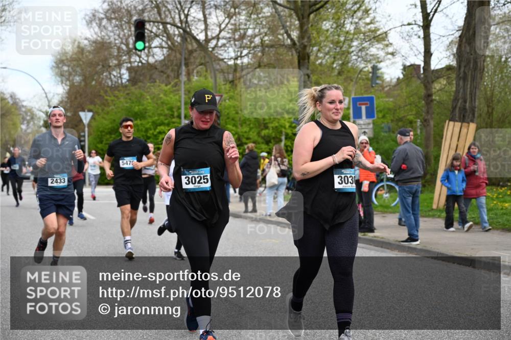 12.04.2026 - 45. Internationalen Wilhelmsburger Insellauf J. Mangold http://msf.ph/oto/9512078 12.04.2026 13:05:03 Ziel 5144, 5002, 5427, 4610, 5128, 5098, 5235, 5234, 5504, 2139, 3001, 2443, 5862, 5110, 4892, 5752, 3817, 5580, 5580, 2433, 5102, 5295, 3025, 3030, 5476, 4105, 3934, 5597, 5249, 5597, 5249, 5263, 5414, 4126, 3782, 3164, 4452, 4775, 5486, 4619 meine-sportfotos.de