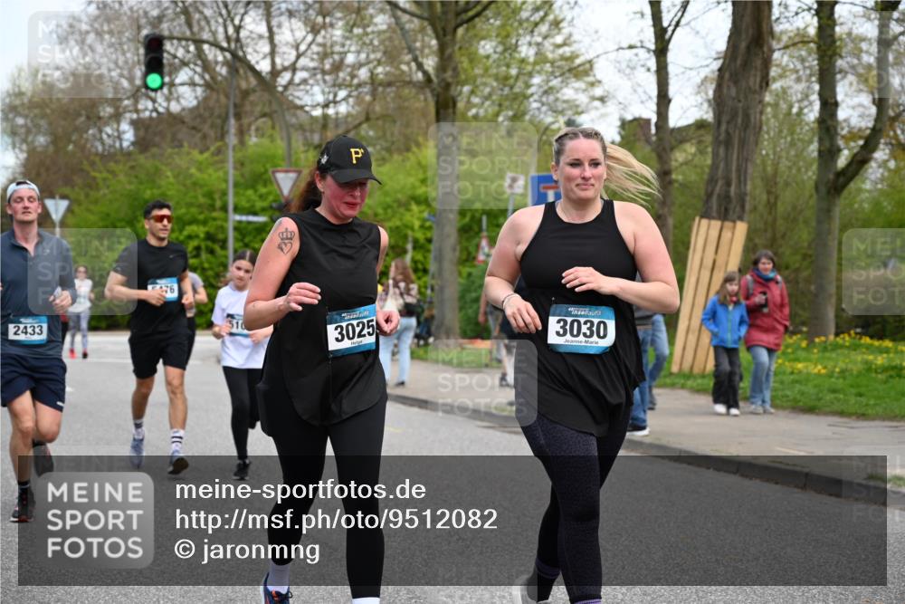 12.04.2026 - 45. Internationalen Wilhelmsburger Insellauf J. Mangold http://msf.ph/oto/9512082 12.04.2026 13:05:03 Ziel 5144, 5002, 5427, 4610, 5128, 5098, 5235, 5234, 5504, 2139, 3001, 2443, 5862, 5110, 4892, 5752, 3817, 5580, 5580, 2433, 5102, 5295, 3025, 3030, 5476, 4105, 3934, 5597, 5249, 5597, 5249, 5263, 5414, 4126, 3782, 3164, 4452, 4775, 5486, 4619 meine-sportfotos.de