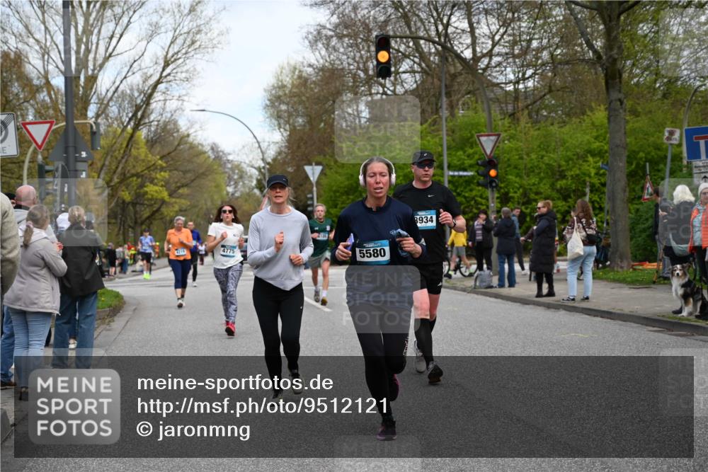 12.04.2026 - 45. Internationalen Wilhelmsburger Insellauf J. Mangold http://msf.ph/oto/9512121 12.04.2026 13:05:08 Ziel 5427, 4610, 5128, 5098, 5235, 5234, 5504, 2139, 3001, 2443, 5862, 5110, 4892, 5752, 3817, 5580, 2433, 5102, 5295, 3025, 3030, 3025, 3030, 5476, 4105, 3934, 5597, 5249, 5263, 5414, 4126, 4126, 3782, 3164, 4452, 4775, 5486, 4619, 3316, 4219, 5848 meine-sportfotos.de