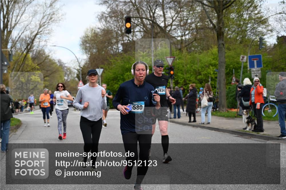 12.04.2026 - 45. Internationalen Wilhelmsburger Insellauf J. Mangold http://msf.ph/oto/9512123 12.04.2026 13:05:09 Ziel 4610, 5128, 5098, 5235, 5234, 5504, 2139, 3001, 2443, 5862, 5110, 4892, 5752, 3817, 5580, 2433, 5102, 5295, 3025, 3030, 5476, 4105, 3934, 5597, 5249, 5263, 5414, 4126, 3782, 3164, 3782, 3164, 4452, 4775, 5486, 4619, 3316, 4219, 5848 meine-sportfotos.de