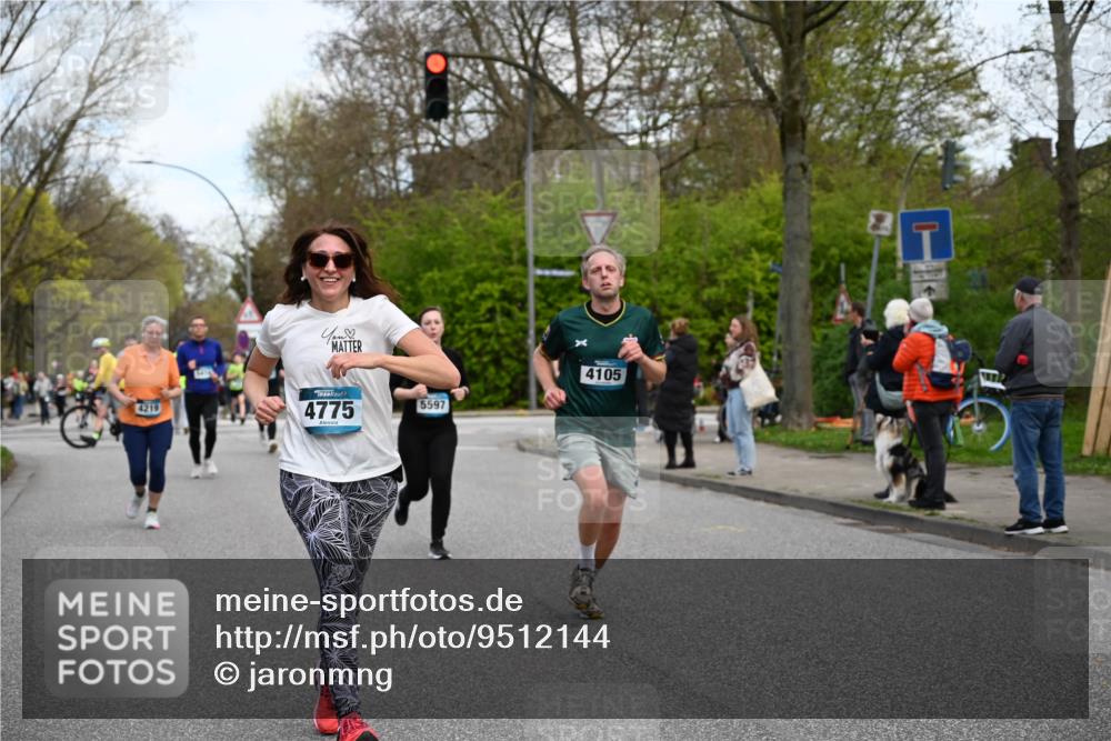 12.04.2026 - 45. Internationalen Wilhelmsburger Insellauf J. Mangold http://msf.ph/oto/9512144 12.04.2026 13:05:12 Ziel 5128, 5098, 5235, 5234, 5504, 2139, 3001, 2443, 5862, 5110, 4892, 5752, 3817, 5580, 2433, 5102, 5295, 3025, 3030, 5476, 4105, 3934, 5597, 5249, 5263, 5414, 4126, 3782, 3164, 4452, 4775, 5486, 4619, 3316, 4219, 5848 meine-sportfotos.de