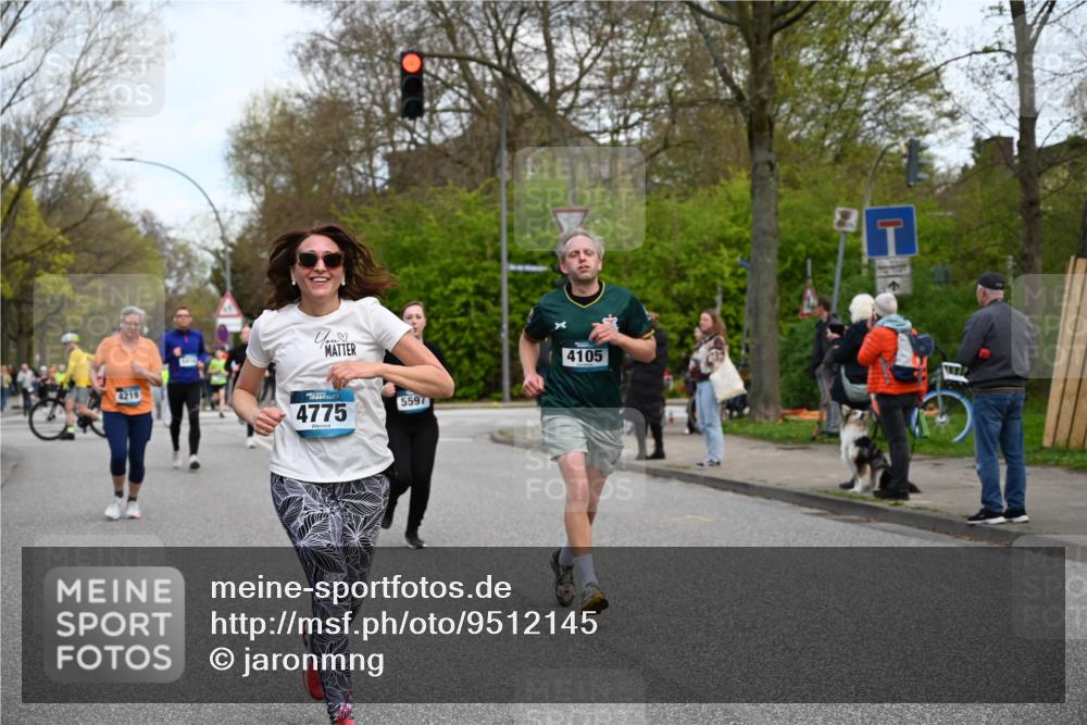 12.04.2026 - 45. Internationalen Wilhelmsburger Insellauf J. Mangold http://msf.ph/oto/9512145 12.04.2026 13:05:12 Ziel 5128, 5098, 5235, 5234, 5504, 2139, 3001, 2443, 5862, 5110, 4892, 5752, 3817, 5580, 2433, 5102, 5295, 3025, 3030, 5476, 4105, 3934, 5597, 5249, 5263, 5414, 4126, 3782, 3164, 4452, 4775, 5486, 4619, 3316, 4219, 5848 meine-sportfotos.de