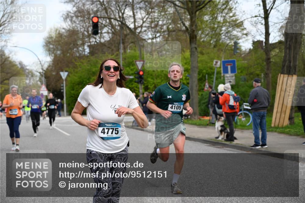 12.04.2026 - 45. Internationalen Wilhelmsburger Insellauf J. Mangold http://msf.ph/oto/9512151 12.04.2026 13:05:13 Ziel 5128, 5098, 5235, 5234, 5504, 2139, 3001, 2443, 5862, 5110, 4892, 5752, 3817, 5580, 2433, 5102, 5295, 3025, 3030, 5476, 4105, 3934, 5597, 5249, 5263, 5414, 4126, 3782, 3164, 4452, 4775, 5486, 4619, 3316, 4219, 5848 meine-sportfotos.de
