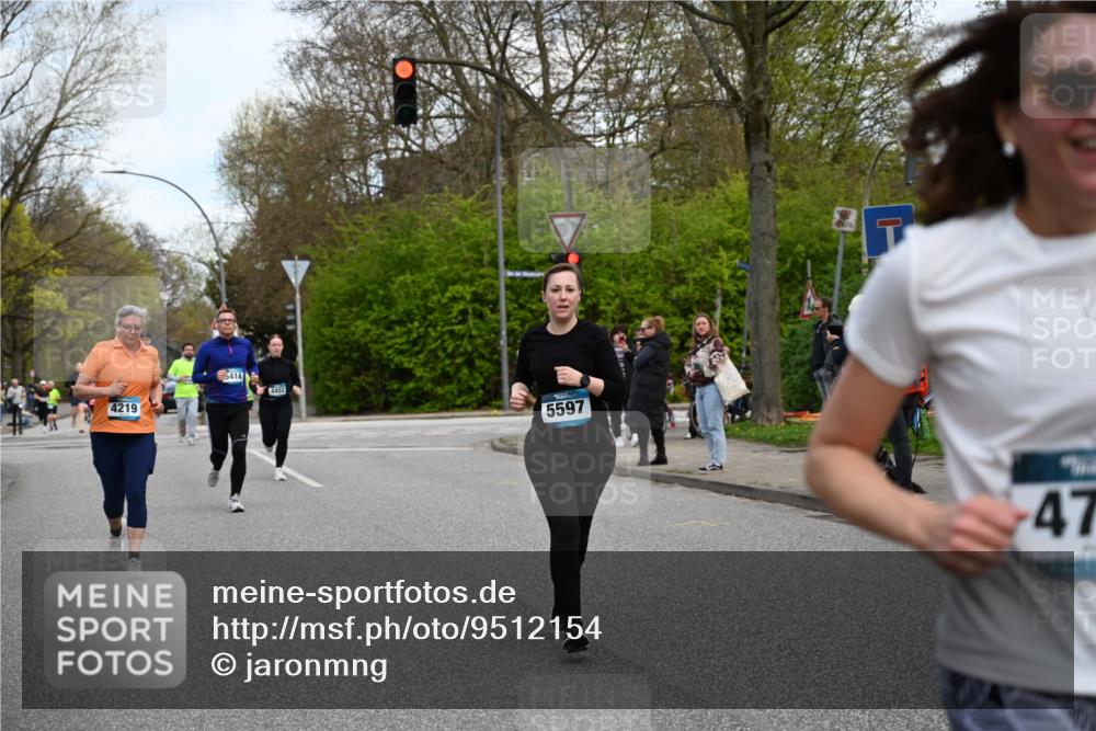 12.04.2026 - 45. Internationalen Wilhelmsburger Insellauf J. Mangold http://msf.ph/oto/9512154 12.04.2026 13:05:14 Ziel 5128, 5098, 5235, 5234, 5504, 2139, 3001, 2443, 5862, 5110, 4892, 5752, 3817, 5580, 2433, 5102, 5295, 3025, 3030, 5476, 4105, 3934, 5597, 5249, 5263, 5414, 4126, 3782, 3164, 4452, 4775, 5486, 4619, 5486, 4619, 3316, 4219, 5848 meine-sportfotos.de