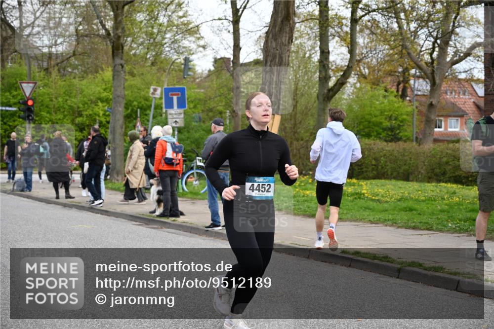 12.04.2026 - 45. Internationalen Wilhelmsburger Insellauf J. Mangold http://msf.ph/oto/9512189 12.04.2026 13:05:20 Ziel 5752, 3817, 5580, 2433, 5102, 5295, 3025, 3030, 5476, 4105, 3934, 5597, 5249, 5263, 5414, 4126, 4126, 3782, 3164, 4452, 4775, 5486, 4619, 3316, 4219, 5848, 5848, 2922, 3032 meine-sportfotos.de