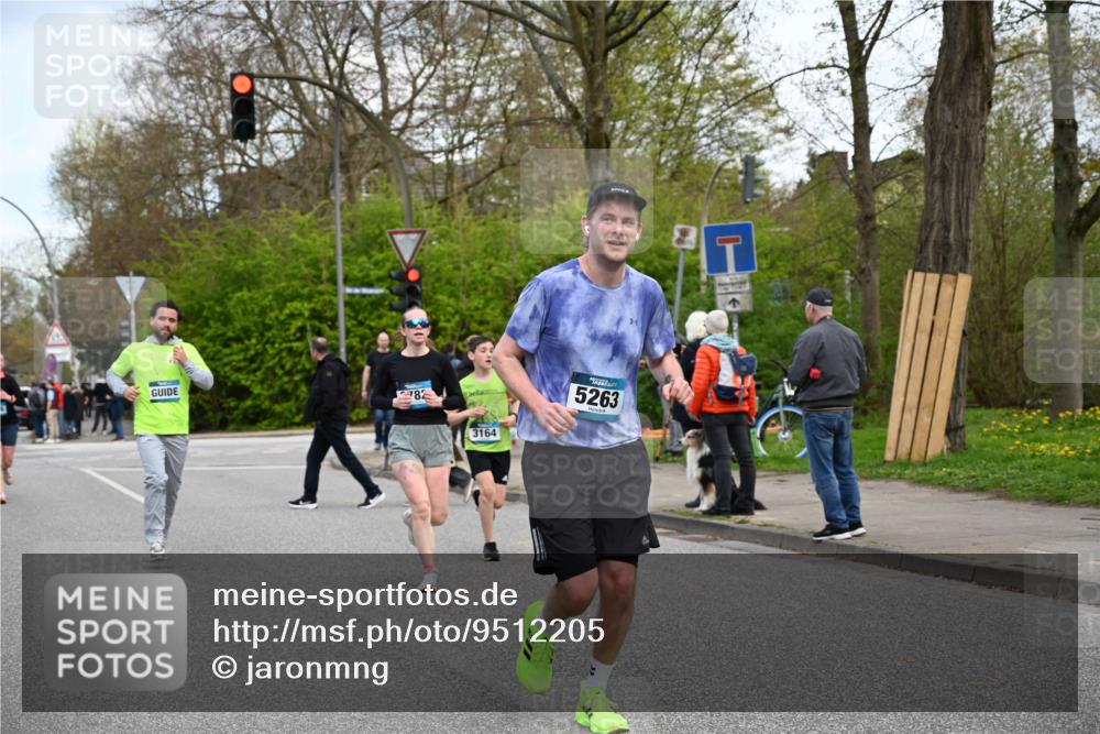 12.04.2026 - 45. Internationalen Wilhelmsburger Insellauf J. Mangold http://msf.ph/oto/9512205 12.04.2026 13:05:22 Ziel 3817, 5580, 2433, 5102, 5295, 3025, 3030, 5476, 4105, 3934, 5597, 5249, 5263, 5414, 4126, 3782, 3164, 4452, 4452, 4775, 5486, 4619, 3316, 4219, 5848, 2922, 3032, 4391 meine-sportfotos.de