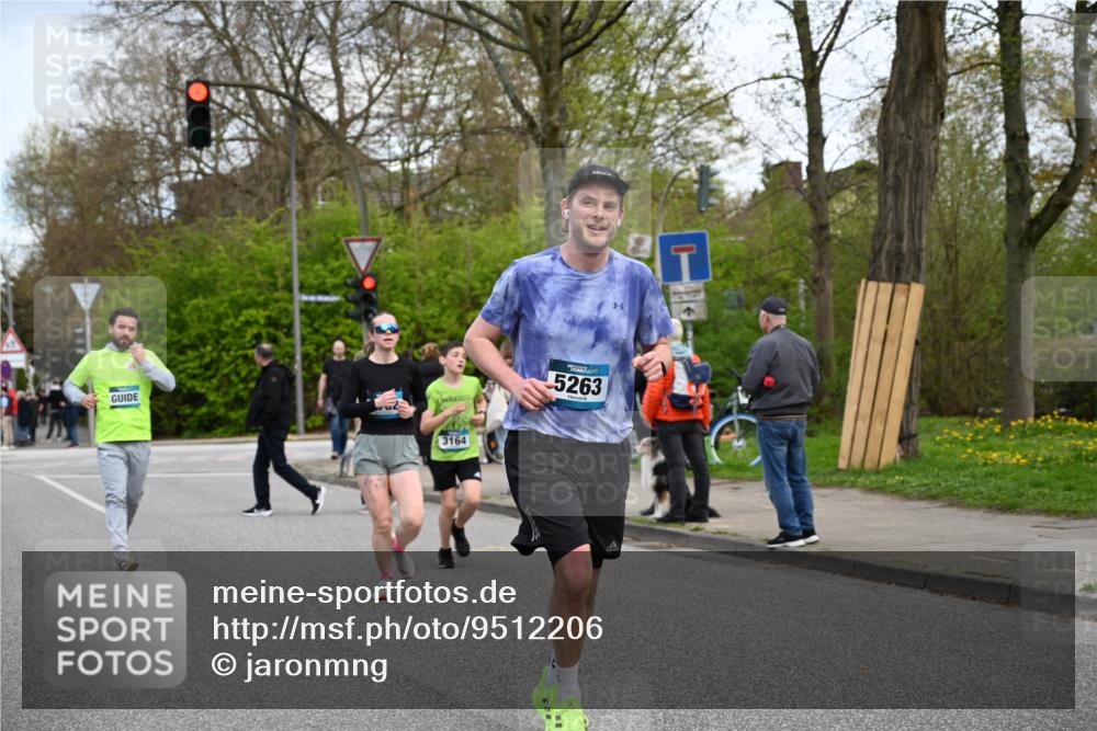 12.04.2026 - 45. Internationalen Wilhelmsburger Insellauf J. Mangold http://msf.ph/oto/9512206 12.04.2026 13:05:22 Ziel 3817, 5580, 2433, 5102, 5295, 3025, 3030, 5476, 4105, 3934, 5597, 5249, 5263, 5414, 4126, 3782, 3164, 4452, 4452, 4775, 5486, 4619, 3316, 4219, 5848, 2922, 3032, 4391 meine-sportfotos.de
