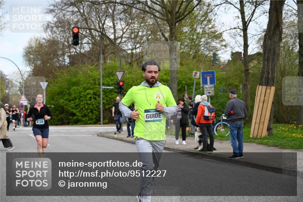 12.04.2026 - 45. Internationalen Wilhelmsburger Insellauf J. Mangold http://msf.ph/oto/9512227 12.04.2026 13:05:25 Ziel 3817, 5580, 2433, 5102, 5295, 3025, 3030, 5476, 4105, 3934, 5597, 5249, 5263, 5414, 4126, 3782, 3164, 4452, 4775, 5486, 4619, 3316, 4219, 5848, 2922, 3032, 4391, 5323, 4432, 4236 meine-sportfotos.de