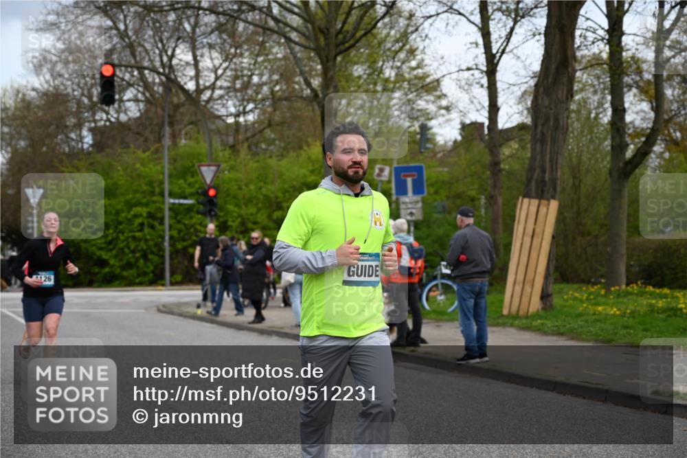 12.04.2026 - 45. Internationalen Wilhelmsburger Insellauf J. Mangold http://msf.ph/oto/9512231 12.04.2026 13:05:25 Ziel 3817, 5580, 2433, 5102, 5295, 3025, 3030, 5476, 4105, 3934, 5597, 5249, 5263, 5414, 4126, 3782, 3164, 4452, 4775, 5486, 4619, 3316, 4219, 5848, 2922, 3032, 4391, 5323, 4432, 4236 meine-sportfotos.de