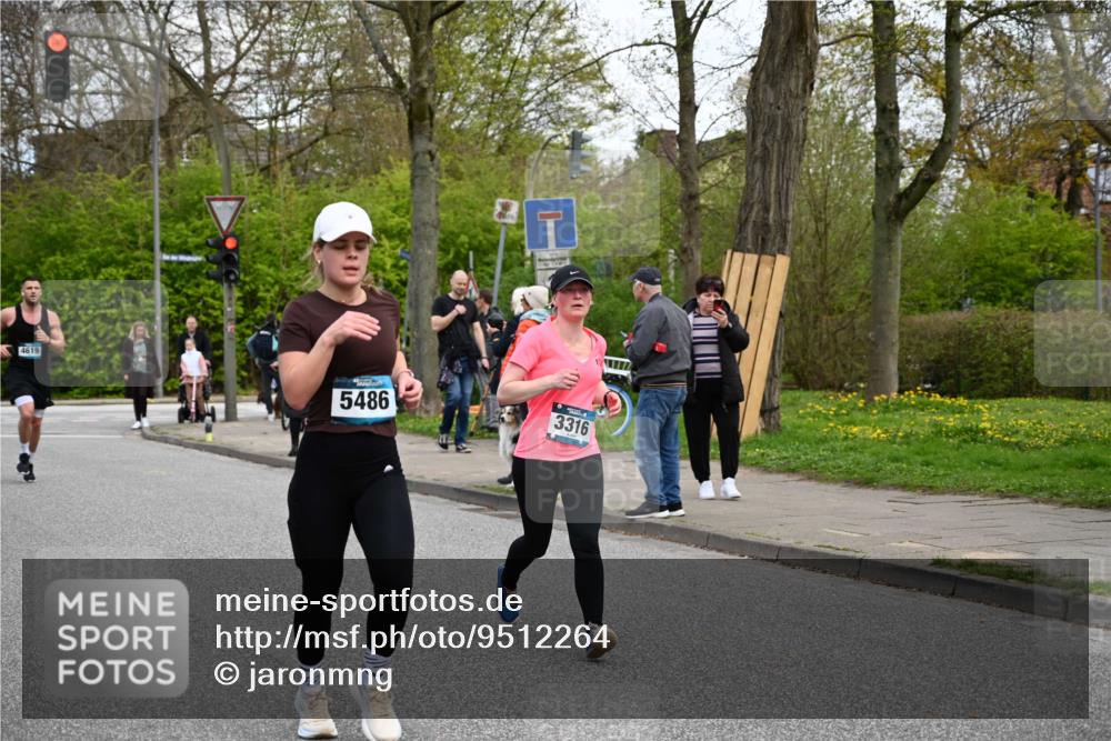 12.04.2026 - 45. Internationalen Wilhelmsburger Insellauf J. Mangold http://msf.ph/oto/9512264 12.04.2026 13:05:31 Ziel 5295, 3025, 3030, 5476, 4105, 3934, 5597, 5249, 5263, 5414, 4126, 3782, 3164, 4452, 4775, 5486, 4619, 3316, 4219, 5848, 2922, 3032, 4391, 5323, 4432, 4236, 5677, 4507, 4638, 4010, 4011, 5719 meine-sportfotos.de