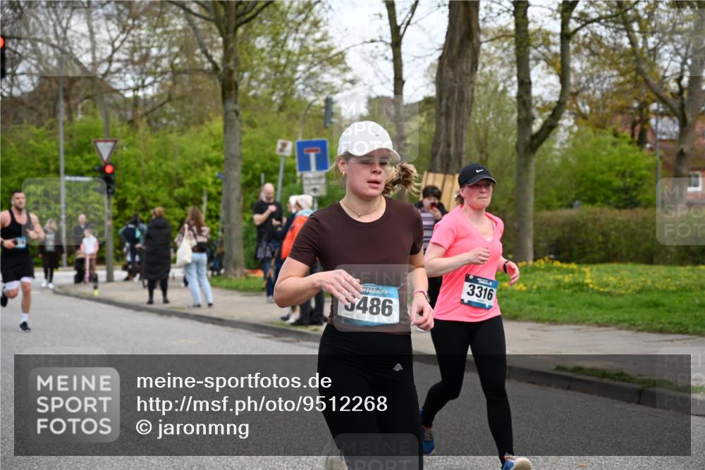 12.04.2026 - 45. Internationalen Wilhelmsburger Insellauf J. Mangold http://msf.ph/oto/9512268 12.04.2026 13:05:32 Ziel 3025, 3030, 5476, 4105, 3934, 5597, 5249, 5263, 5414, 4126, 3782, 3164, 4452, 4775, 5486, 4619, 3316, 4219, 5848, 5848, 2922, 3032, 3032, 4391, 5323, 4432, 4236, 5677, 4507, 4638, 4010, 4011, 5719, 4092 meine-sportfotos.de