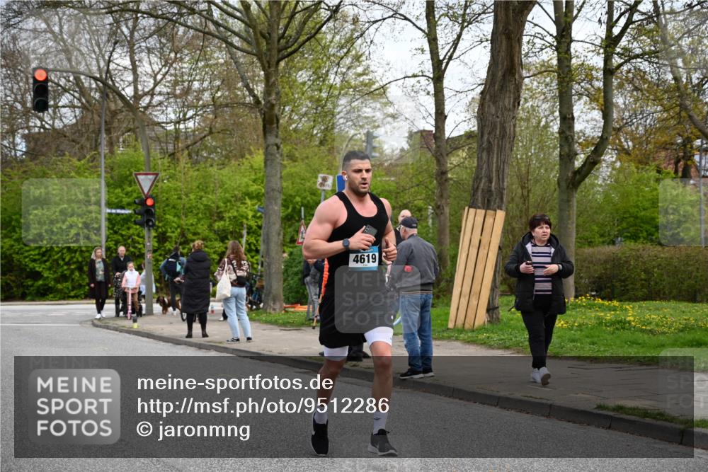 12.04.2026 - 45. Internationalen Wilhelmsburger Insellauf J. Mangold http://msf.ph/oto/9512286 12.04.2026 13:05:34 Ziel 5476, 4105, 3934, 5597, 5249, 5263, 5414, 4126, 3782, 3164, 4452, 4775, 5486, 4619, 3316, 4219, 5848, 2922, 3032, 4391, 4391, 5323, 4432, 4236, 5677, 4507, 4638, 4010, 4011, 5719, 4092, 4819, 5588, 2335, 4897, 2584, 3591 meine-sportfotos.de