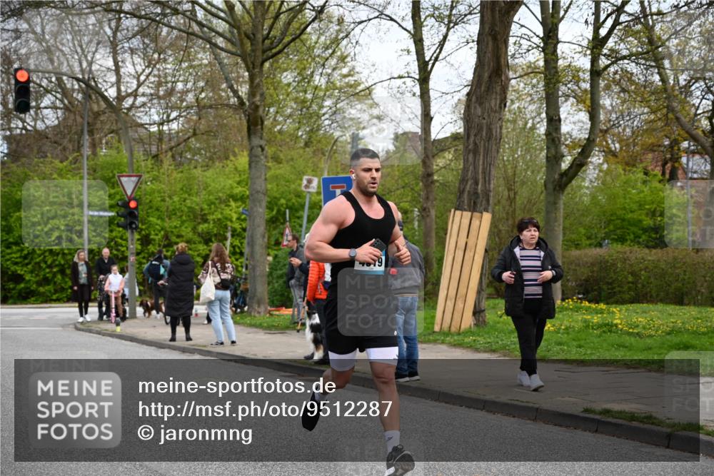 12.04.2026 - 45. Internationalen Wilhelmsburger Insellauf J. Mangold http://msf.ph/oto/9512287 12.04.2026 13:05:35 Ziel 5476, 4105, 3934, 5597, 5249, 5263, 5414, 4126, 3782, 3164, 4452, 4775, 5486, 4619, 3316, 4219, 5848, 2922, 3032, 4391, 5323, 4432, 5323, 4432, 4236, 5677, 4507, 4638, 4010, 4011, 5719, 4092, 4819, 5588, 2335, 4897, 2584, 3591, 5859 meine-sportfotos.de