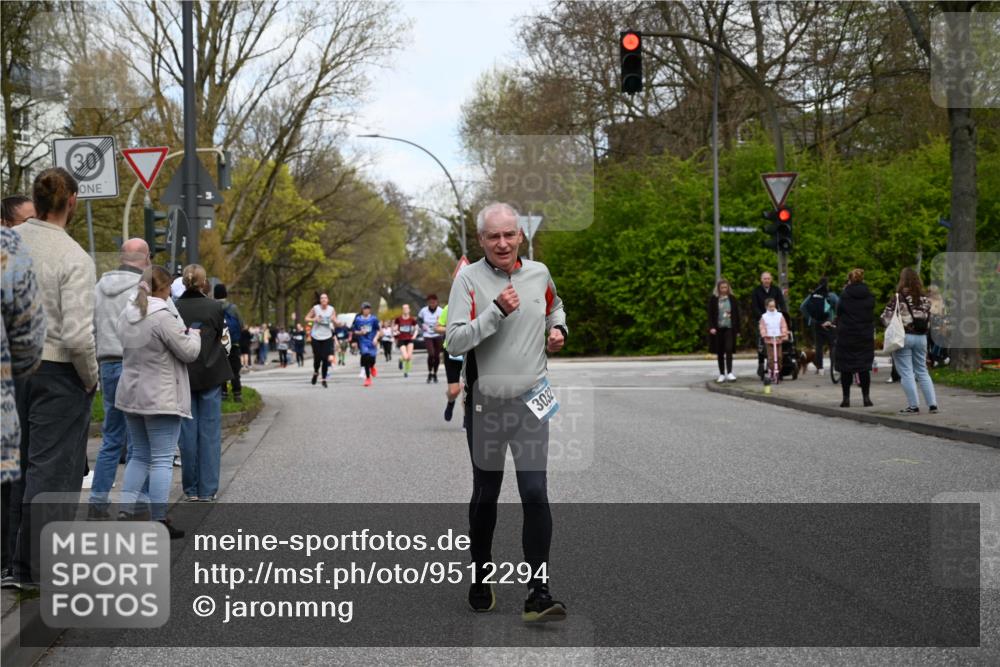 12.04.2026 - 45. Internationalen Wilhelmsburger Insellauf J. Mangold http://msf.ph/oto/9512294 12.04.2026 13:05:36 Ziel 3934, 5597, 5249, 5263, 5414, 4126, 3782, 3164, 4452, 4775, 5486, 4619, 3316, 4219, 5848, 2922, 3032, 4391, 5323, 4432, 4236, 5677, 4507, 4638, 4010, 4011, 5719, 4092, 4819, 5588, 2335, 4897, 2584, 3591, 5859 meine-sportfotos.de