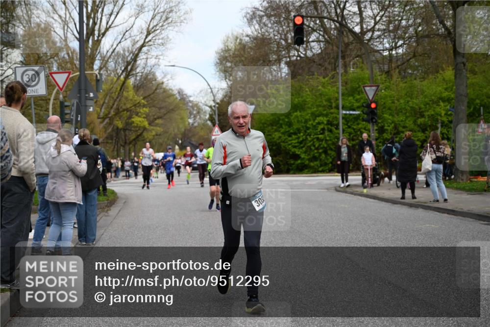 12.04.2026 - 45. Internationalen Wilhelmsburger Insellauf J. Mangold http://msf.ph/oto/9512295 12.04.2026 13:05:36 Ziel 3934, 5597, 5249, 5263, 5414, 4126, 3782, 3164, 4452, 4775, 5486, 4619, 3316, 4219, 5848, 2922, 3032, 4391, 5323, 4432, 4236, 5677, 4507, 4638, 4010, 4011, 5719, 4092, 4819, 5588, 2335, 4897, 2584, 3591, 5859 meine-sportfotos.de