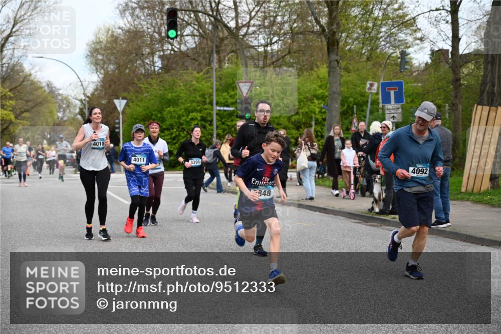 12.04.2026 - 45. Internationalen Wilhelmsburger Insellauf J. Mangold http://msf.ph/oto/9512333 12.04.2026 13:05:45 Ziel 4126, 3782, 3164, 4452, 4775, 5486, 4619, 3316, 4219, 5848, 2922, 3032, 4391, 5323, 4432, 4236, 5677, 4507, 4638, 4010, 4011, 5719, 4092, 4819, 5588, 2335, 4819, 5588, 2335, 4897, 2584, 3591, 5859, 4657, 4006, 5218, 4133, 3264, 4091, 3278, 3877, 3943, 3804 meine-sportfotos.de