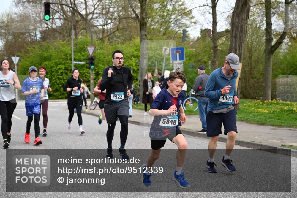12.04.2026 - 45. Internationalen Wilhelmsburger Insellauf J. Mangold http://msf.ph/oto/9512339 12.04.2026 13:05:46 Ziel 3782, 3164, 4452, 4775, 5486, 4619, 3316, 4219, 5848, 2922, 3032, 4391, 4391, 5323, 4432, 4236, 5677, 4507, 4638, 4010, 4011, 5719, 4092, 4819, 5588, 2335, 4897, 2584, 3591, 4897, 2584, 3591, 5859, 4657, 4006, 5218, 4133, 3264, 4091, 3278, 3877, 3943, 3804, 3270, 2008 meine-sportfotos.de
