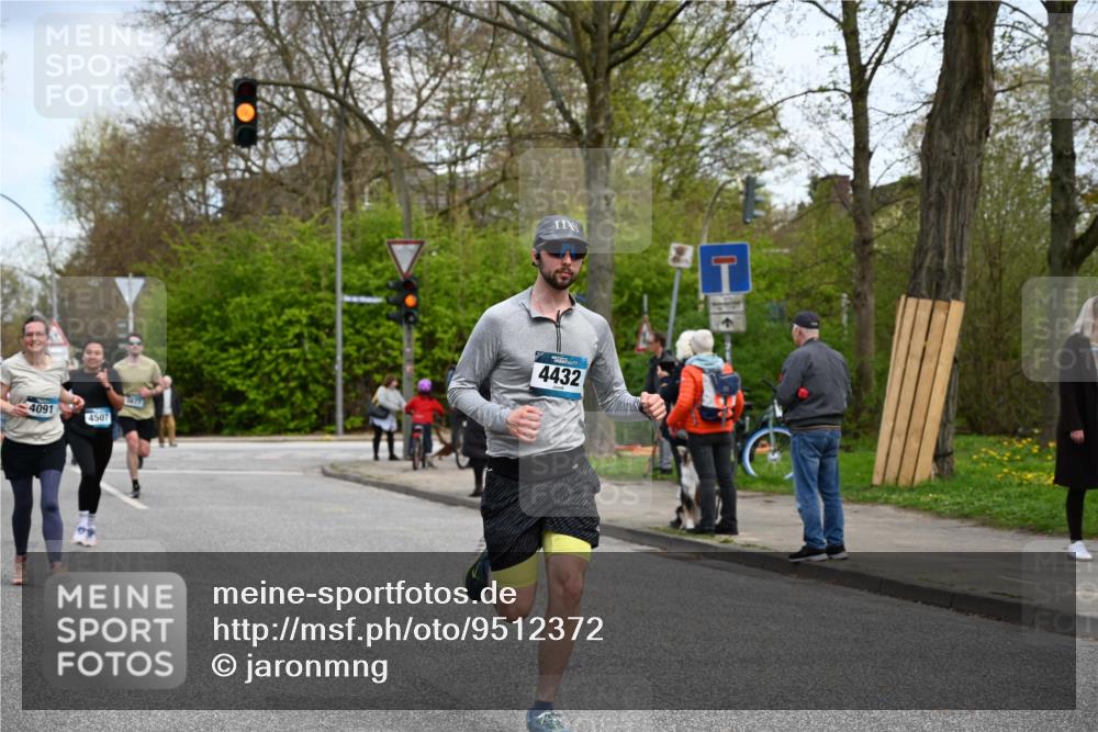 12.04.2026 - 45. Internationalen Wilhelmsburger Insellauf J. Mangold http://msf.ph/oto/9512372 12.04.2026 13:05:53 Ziel 3316, 4219, 5848, 2922, 3032, 4391, 5323, 4432, 4236, 5677, 4507, 4638, 4010, 4011, 5719, 4092, 4819, 5588, 2335, 4897, 2584, 3591, 5859, 4657, 4006, 5218, 4133, 3264, 3264, 4091, 3278, 3877, 3943, 3804, 3270, 2008, 3611, 5210, 4234, 4705 meine-sportfotos.de