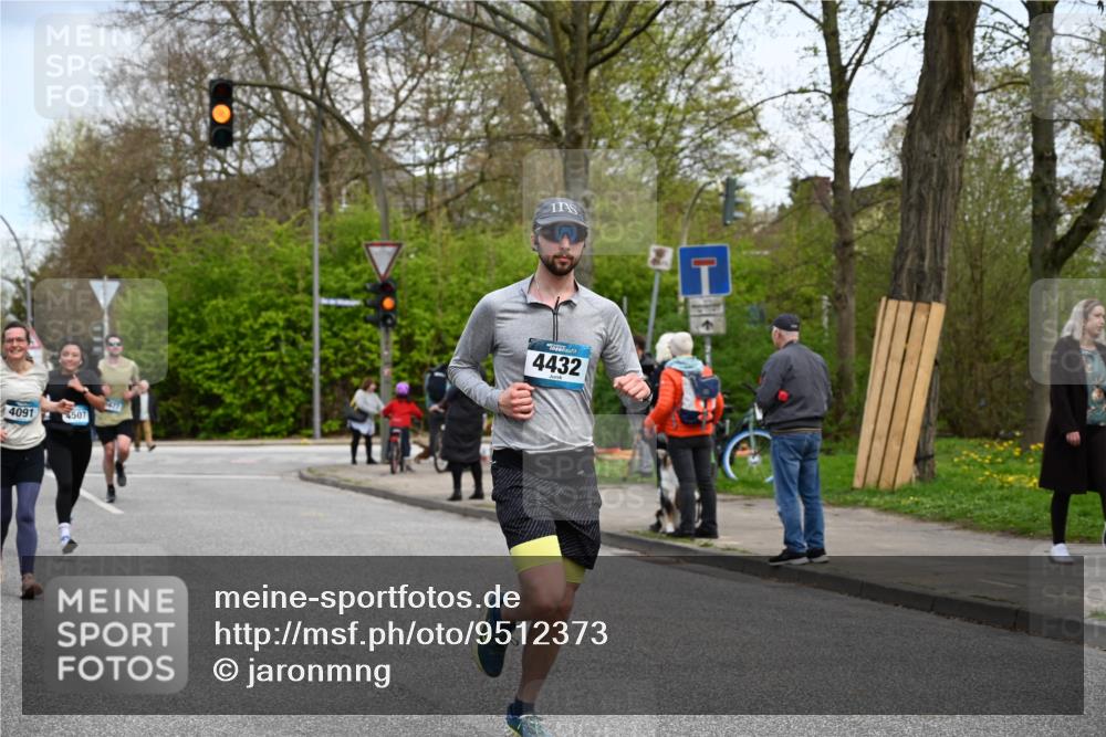 12.04.2026 - 45. Internationalen Wilhelmsburger Insellauf J. Mangold http://msf.ph/oto/9512373 12.04.2026 13:05:53 Ziel 3316, 4219, 5848, 2922, 3032, 4391, 5323, 4432, 4236, 5677, 4507, 4638, 4010, 4011, 5719, 4092, 4819, 5588, 2335, 4897, 2584, 3591, 5859, 4657, 4006, 5218, 4133, 3264, 3264, 4091, 3278, 3877, 3943, 3804, 3270, 2008, 3611, 5210, 4234, 4705 meine-sportfotos.de