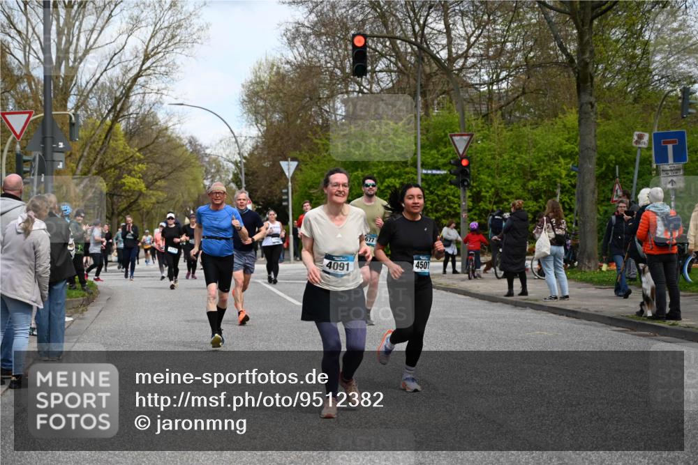 12.04.2026 - 45. Internationalen Wilhelmsburger Insellauf J. Mangold http://msf.ph/oto/9512382 12.04.2026 13:05:55 Ziel 4219, 5848, 2922, 3032, 4391, 5323, 4432, 4236, 5677, 4507, 4638, 4010, 4011, 5719, 4010, 4011, 5719, 4092, 4819, 5588, 2335, 4897, 2584, 3591, 5859, 4657, 4006, 5218, 4133, 3264, 4091, 3278, 3877, 3943, 3804, 3270, 2008, 3611, 5210, 4234, 4705, 4745, 3869, 3866, 2536, 4510, 4078, 4641, 4821 meine-sportfotos.de