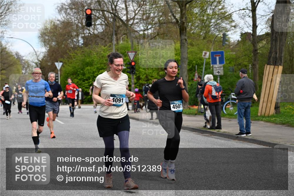 12.04.2026 - 45. Internationalen Wilhelmsburger Insellauf J. Mangold http://msf.ph/oto/9512389 12.04.2026 13:05:56 Ziel 5848, 2922, 3032, 4391, 5323, 4432, 4236, 5677, 4507, 4638, 4010, 4011, 5719, 4092, 4092, 4819, 5588, 2335, 4897, 2584, 3591, 5859, 4657, 4006, 5218, 4133, 3264, 4091, 3278, 3877, 3943, 3804, 3943, 3804, 3270, 2008, 3611, 5210, 4234, 4705, 4745, 3869, 3866, 2536, 4510, 4078, 4641, 4821, 4408, 3862, 4248 meine-sportfotos.de