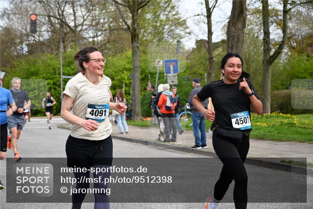 12.04.2026 - 45. Internationalen Wilhelmsburger Insellauf J. Mangold http://msf.ph/oto/9512398 12.04.2026 13:05:57 Ziel 5848, 2922, 3032, 4391, 5323, 4432, 4236, 5677, 4507, 4638, 4010, 4011, 5719, 4092, 4819, 5588, 2335, 4819, 5588, 2335, 4897, 2584, 3591, 5859, 4657, 4006, 5218, 4133, 3264, 4091, 3278, 3877, 3943, 3804, 3270, 2008, 3611, 5210, 4234, 4705, 4745, 3869, 3866, 2536, 4510, 4078, 4641, 4821, 4408, 3862, 4248 meine-sportfotos.de