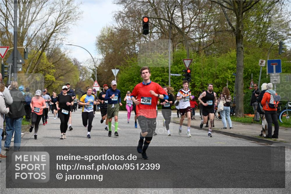 12.04.2026 - 45. Internationalen Wilhelmsburger Insellauf J. Mangold http://msf.ph/oto/9512399 12.04.2026 13:06:00 Ziel 2922, 3032, 4391, 5323, 4432, 4236, 5677, 4507, 4638, 4010, 4011, 5719, 4092, 4819, 5588, 2335, 4897, 2584, 3591, 5859, 4657, 4006, 5218, 4133, 3264, 4091, 3278, 3877, 3943, 3804, 3270, 2008, 3611, 5210, 4234, 4705, 4745, 3869, 3866, 2536, 4510, 4078, 4641, 4821, 4408, 3862, 4248, 4044, 5354 meine-sportfotos.de