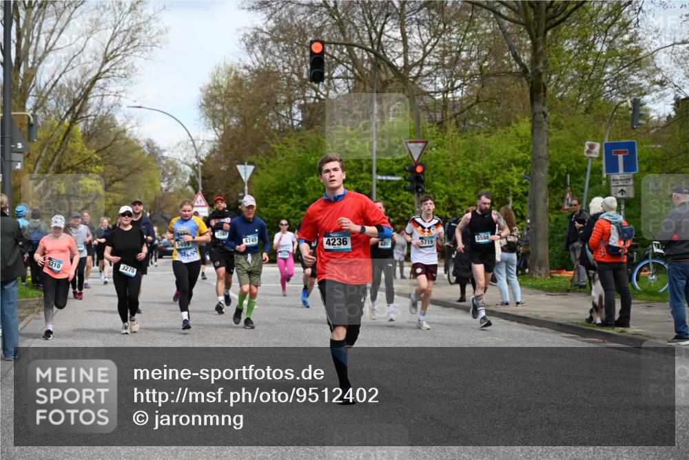 12.04.2026 - 45. Internationalen Wilhelmsburger Insellauf J. Mangold http://msf.ph/oto/9512402 12.04.2026 13:06:00 Ziel 2922, 3032, 4391, 5323, 4432, 4236, 5677, 4507, 4638, 4010, 4011, 5719, 4092, 4819, 5588, 2335, 4897, 2584, 3591, 5859, 4657, 4006, 5218, 4133, 3264, 4091, 3278, 3877, 3943, 3804, 3270, 2008, 3611, 5210, 4234, 4705, 4745, 3869, 3866, 2536, 4510, 4078, 4641, 4821, 4408, 3862, 4248, 4044, 5354 meine-sportfotos.de