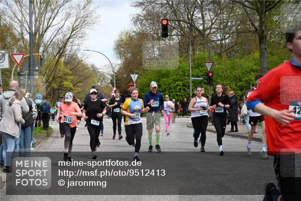 12.04.2026 - 45. Internationalen Wilhelmsburger Insellauf J. Mangold http://msf.ph/oto/9512413 12.04.2026 13:06:01 Ziel 2922, 3032, 4391, 5323, 4432, 4236, 5677, 4507, 4638, 4010, 4011, 5719, 4092, 4819, 5588, 2335, 4897, 2584, 3591, 5859, 4657, 4006, 5218, 4133, 3264, 4091, 3278, 3877, 3943, 3804, 3270, 2008, 3611, 5210, 5210, 4234, 4705, 4745, 3869, 3866, 2536, 4510, 4078, 4641, 4821, 4408, 3862, 4248, 4044, 5354 meine-sportfotos.de