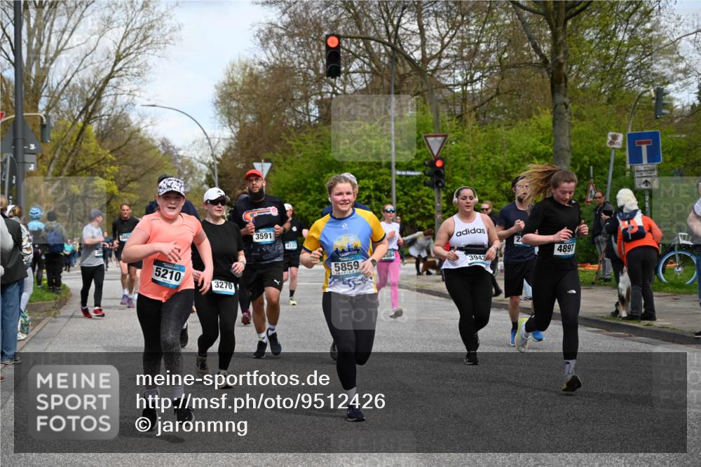 12.04.2026 - 45. Internationalen Wilhelmsburger Insellauf J. Mangold http://msf.ph/oto/9512426 12.04.2026 13:06:03 Ziel 2922, 3032, 4391, 5323, 4432, 4236, 5677, 4507, 4638, 4010, 4011, 5719, 4092, 4819, 5588, 2335, 4897, 2584, 3591, 5859, 4657, 4006, 5218, 4133, 3264, 4091, 3278, 3877, 3943, 3804, 3270, 2008, 3611, 5210, 4234, 4705, 4745, 3869, 3866, 2536, 4510, 4078, 4641, 4821, 4408, 3862, 4248, 4044, 5354, 5587, 4122 meine-sportfotos.de